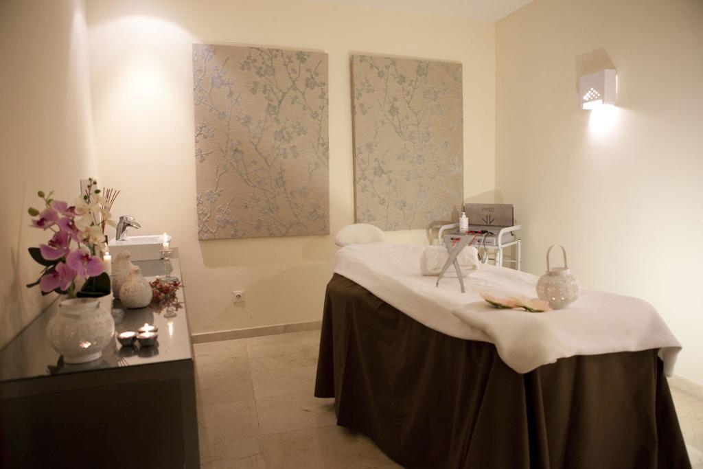 Bhc Boutique Hostal Cala Millor Cala Millor  Exteriör bild